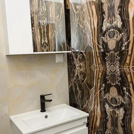 דירה New Black & White Flat 5 Min Away From Sea Garden By Flat Mаnager
